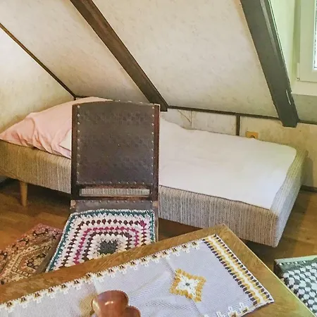 Two-bedroom In 아파트